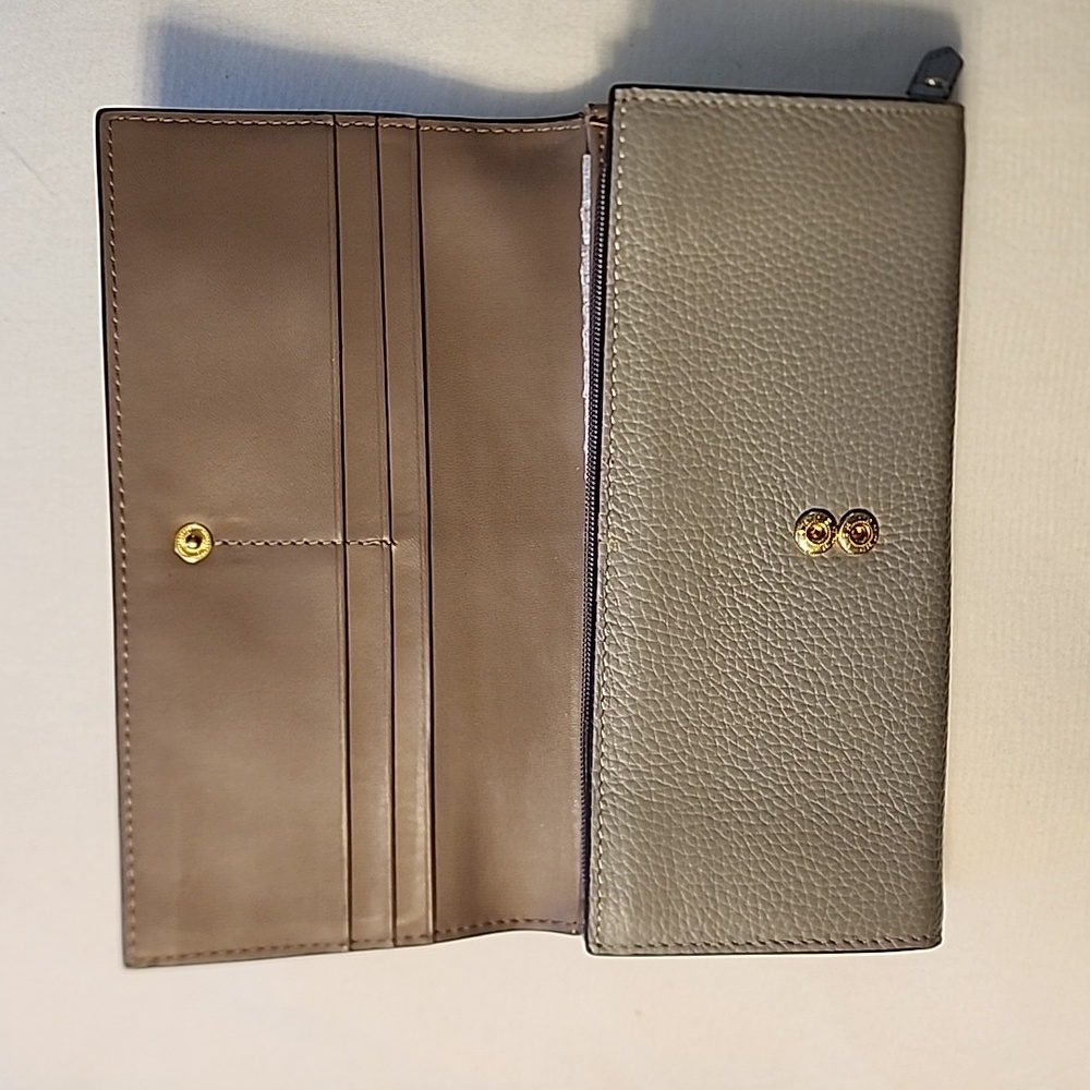NWOT Lodis Pebble Gray Leather Bifold Ladies Wallet - lovely gold trim - Picture 2 of 8